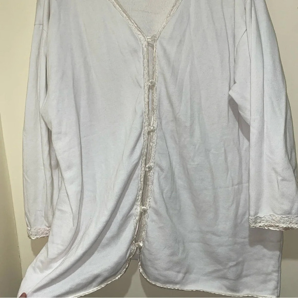 Women’s Gold Label Victoria Secret Vintage White Lace  Satin Long Sleeve Top S:L - Picture 5 of 16